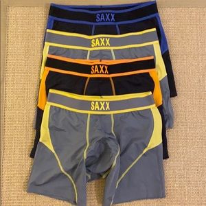 SAXX Kinetic Boxer Briefs Medium 4 Pairs